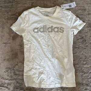 Adidas tee XS NWT